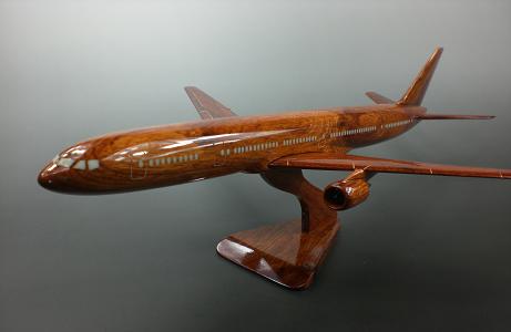 B-777木製（Rose Wood）ハンドメイド飛行機M