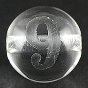 【彫刻ビーズ】水晶 8mm (素彫り) 数字「9」