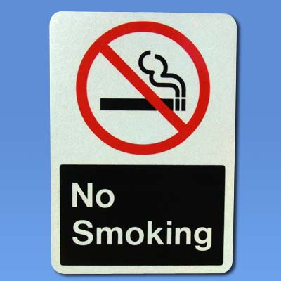 No Smoking トラフィックサインボード
