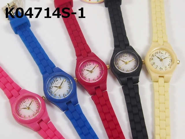 【国内メーカーお買い得品】レディース腕時計　シリコンベルト　日本製ムーブメント