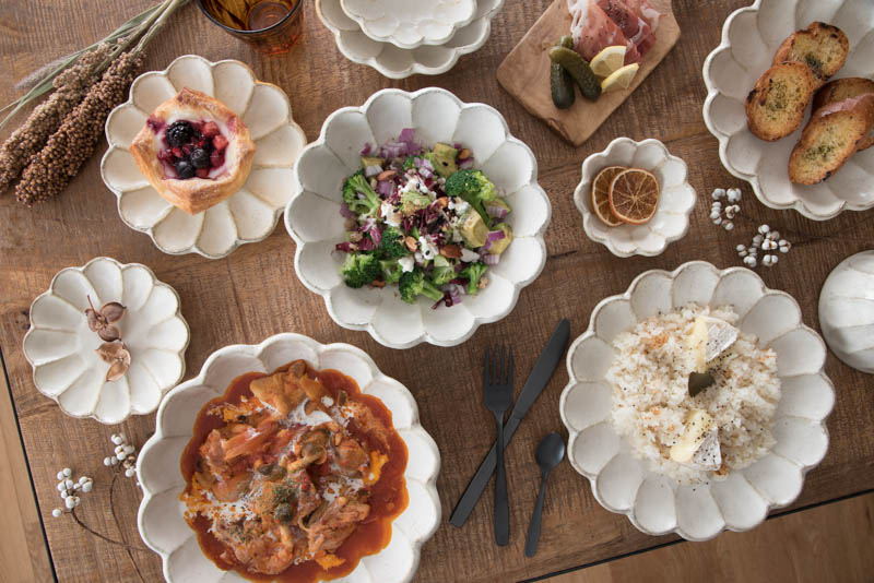 カネコ小兵製陶所 リンカ (輪花) 24cmプレート 白練[美濃焼] | 卸売