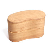 木製　二段　　くりぬき　豆型　ナチュラル　バンド付き　弁当箱