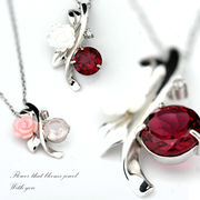 大人の女性を演出★薔薇と共に華やかに・ダイヤモンド＆半貴石ネックレス