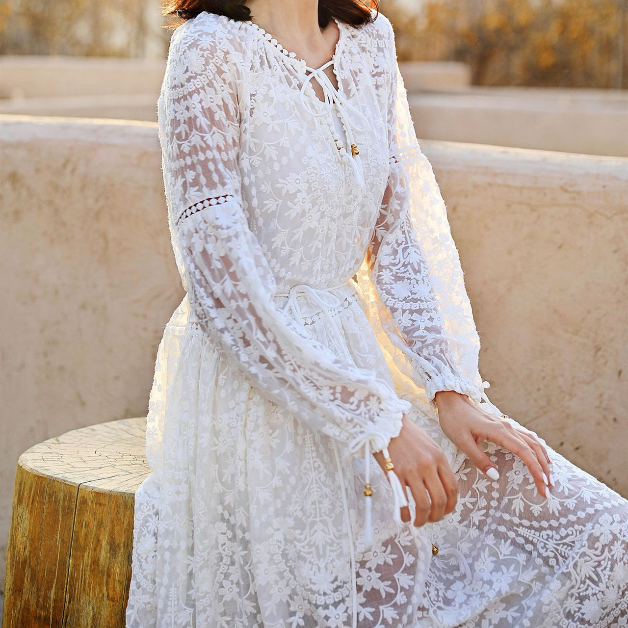 ミモレ丈 レースワンピース 白 レディースワンピース アパレル 株式会社 シャローム 問屋 仕入れ 卸 卸売の専門 仕入れならnetsea