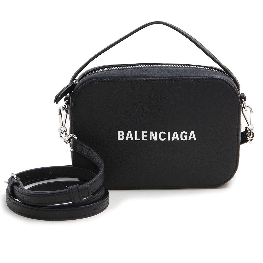 Balenciaga ショルダーバッグ Everyday Xs Camera Bag レディース Black 1000 バレンシアガ ファッション雑貨 株式会社 タツミヤインターナショナル 問屋 仕入れ 卸 卸売の専門 仕入れならnetsea