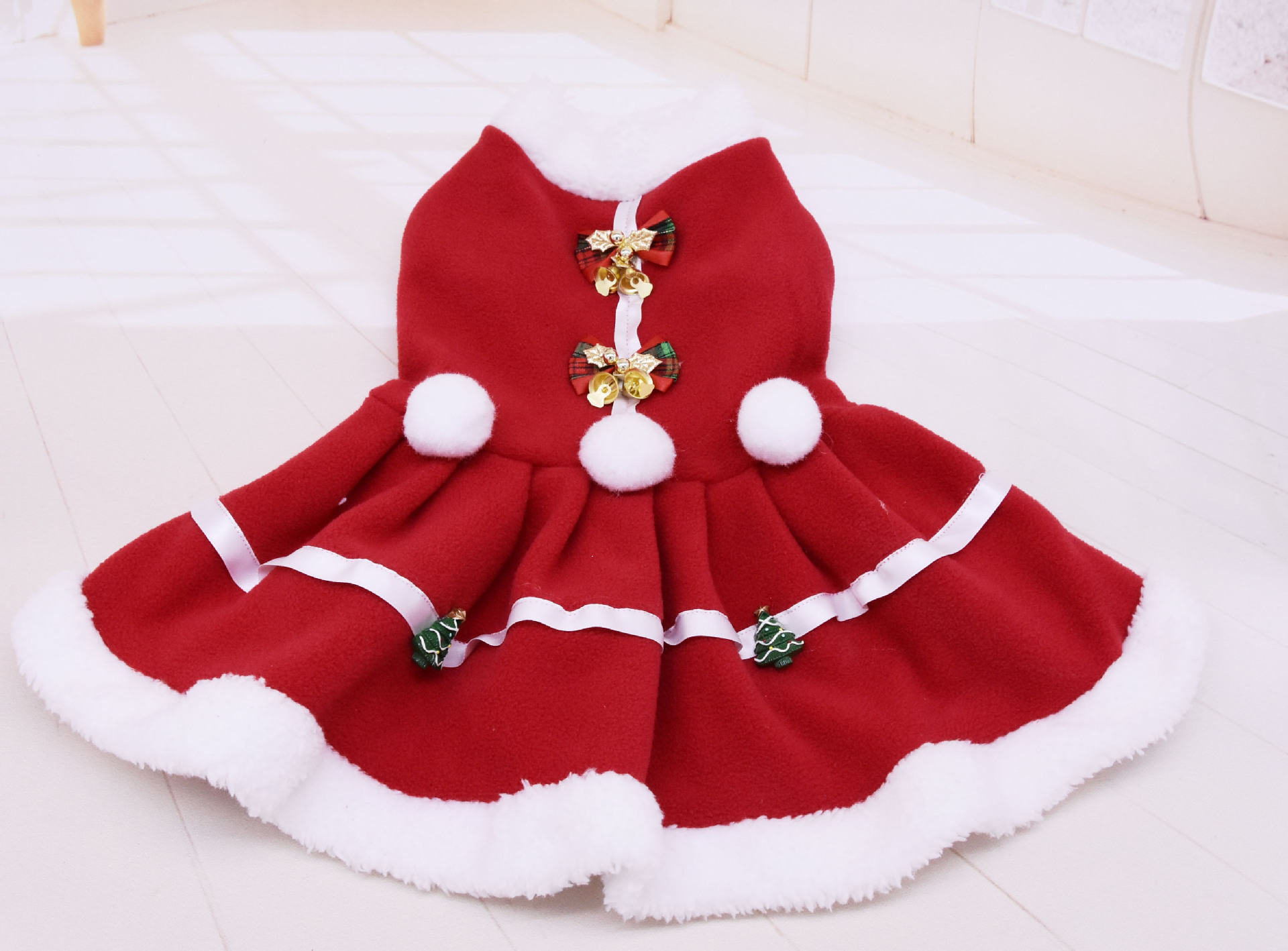 秋冬新作 クリスマス ワンピース 犬服 犬 ペット ペット服 ペット用品 S Xxl 雑貨 株式会社 桜華商事 問屋 仕入れ 卸 卸売の専門 仕入れならnetsea