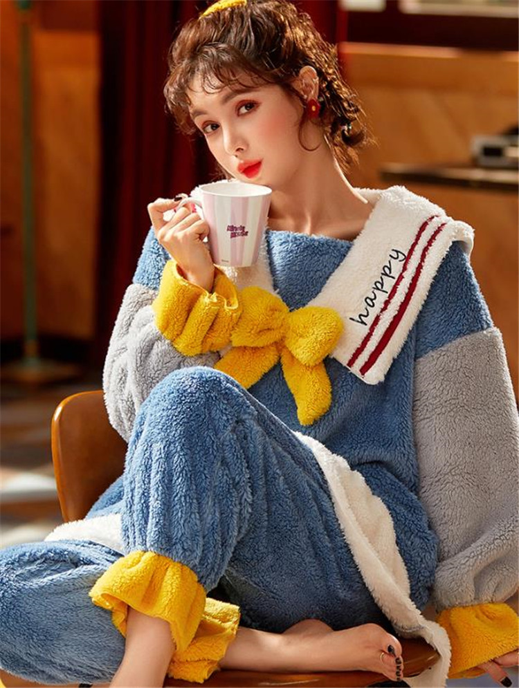 【クーポン使用可能】韓国ファッション ラウンドネック 厚手 長袖 プリンセススタイル ロングパンツ