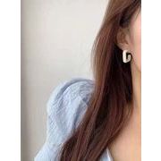 韓国ファッション　四角フープピアス　両耳用　アクセサリー