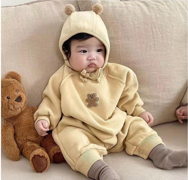 韓国 秋冬 厚い赤ん坊漫画 連体服 かわいい熊 レジャー 爬衣+帽子 長い爬衣