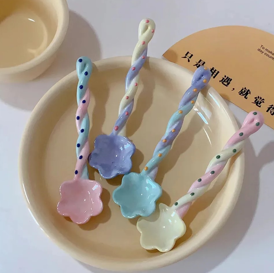 食器   韓国風   洋食   ins   撮影道具    かわいい   陶器   スプーン