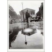 ポストカード モノクロ写真「雨の中のパリ」