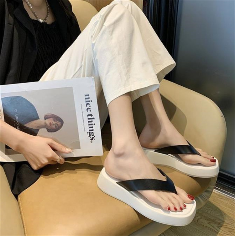 海外セレブ人気商品 おしゃれ 平底 サンダル トレンド