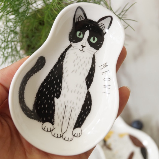 2022春夏新作】 小皿 丸皿 プレート 醤油皿 子供 陶器 猫柄 ネコ柄