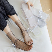 新品　レディース靴下　ソックス　ふわふわ靴下    刺繍靴下　可愛い靴下　多色