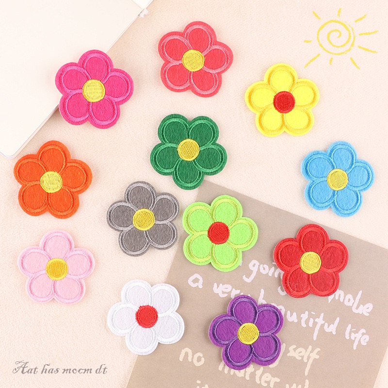 パッチ　アイロンワッペン　刺繍　生地　手芸DIY アクセサリー材料　貼り付けパーツ