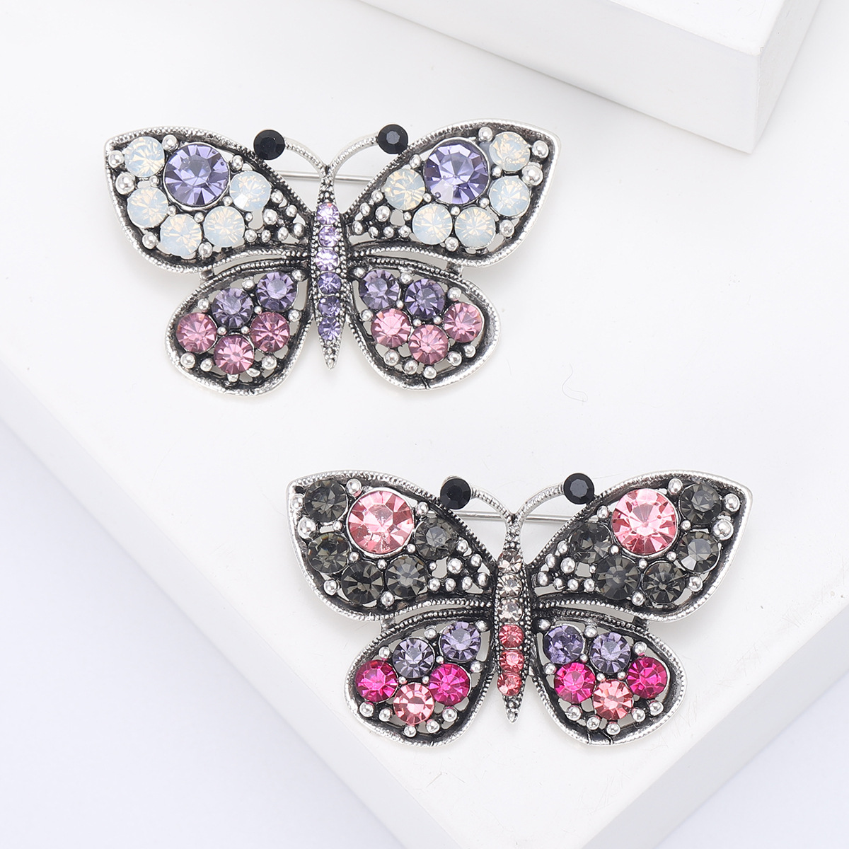 M&G ビンテージ 蝶のブローチ 昆虫ブローチ レディースコサージュピン 蝶のアクセサリー