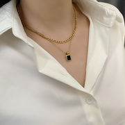 チタン鋼、金メッキの幾何学的なペンダント、二層ネックレス、女性用鎖骨チェーン