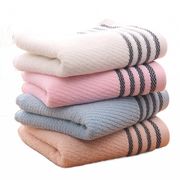 Feifei 工場卸売純粋な綿吸収性タオル 32 株無地厚いフェイスタオルギフト広告ロゴを追加するこ