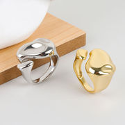 ミニマリスト風の不規則な凹凸の女性用オープンリング メタル 風 の指輪 ファッション人気のリング