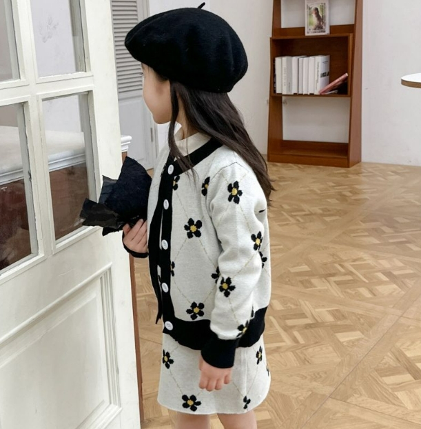 新作 韓国風子供服   ベビー服  ニット  カーディガン + スカート  セーター   花柄  2点セット