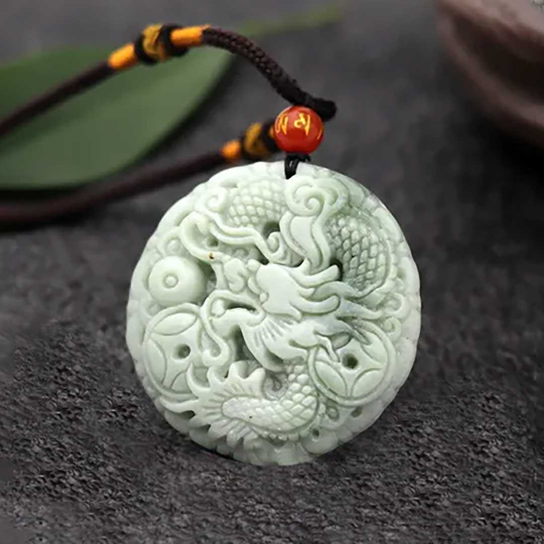 翡翠 ドラゴンモチーフ ネックレス ネックレス 翡翠 龍神 羅生竜 ホワイトグリーン ドラゴン 龍