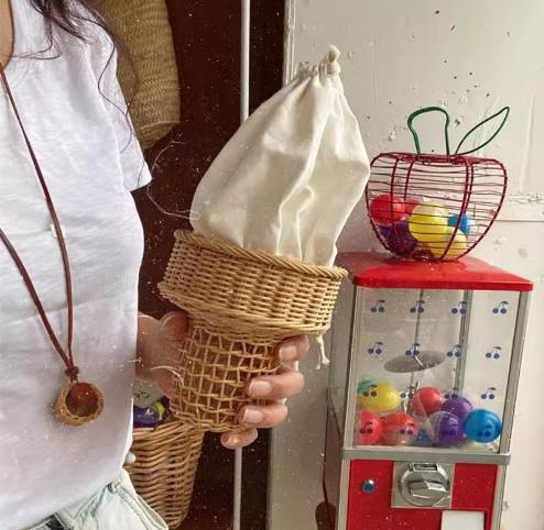 INS新品  レディース  アイスクリーム型   ショルダーバッグ  藤編みのバッグ   ハンドバッグ 韓国風
