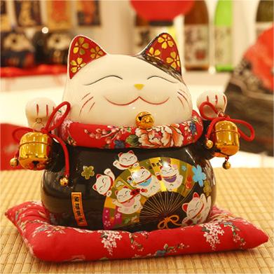 招き猫 ベル付き 金運招財 大型 座布団付 かわいい猫の置物 幸福を招く