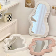 クーポン使用可能  異形波鏡 卓上鏡 鏡 大人気 デザインセンス グルーミング鏡 壁掛け 雲型化粧鏡