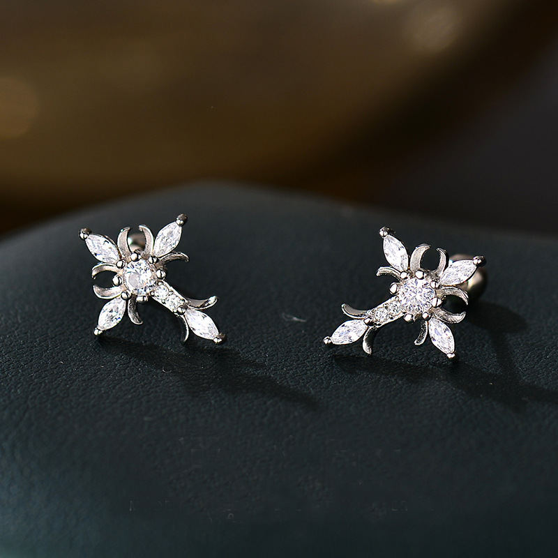 100％S925シルバー 　十字架　ピアス　　高品質シルバーアクセサリー　