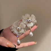 銀針 パール ダイヤモンド装飾 永遠の花 イヤリング 韓国風