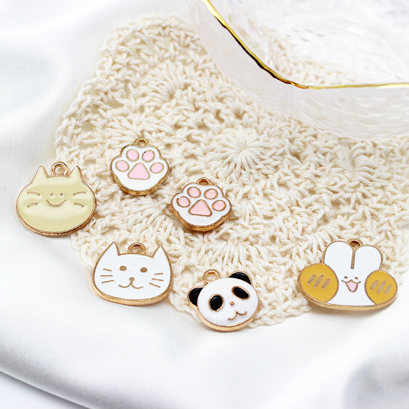 パンダ チャーム 金色 猫 アクセサリーパーツ メタルパーツ ハンドメイド デコレーション 肉球 モチーフ