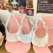 サコッシュ　デザイン　韓国ファッション　ショルダーバッグ　 ボーダー柄