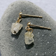 フェナカイト ロシア産 ラフカット K18 18金ポスト スタッドピアス 1ペア 天然石 パワーストーン