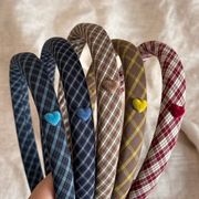 チェック柄カチューシャ　ヘアアクセサリー　レディース　デザイン　韓国風　髪飾り