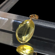 ペンダントトップ　ヘリオドール＜ブラジル産＞　K18　ランダム発送