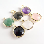 【天然石 スクエア チャーム】ゴールド枠 約17×13mm カット入り ペンダントトップ アクセサリーパーツ