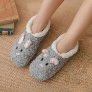 もこもこうさぎ ルームシューズ【スリッパ/あったか/防寒/滑り止め/室内履き/ふわふわ】