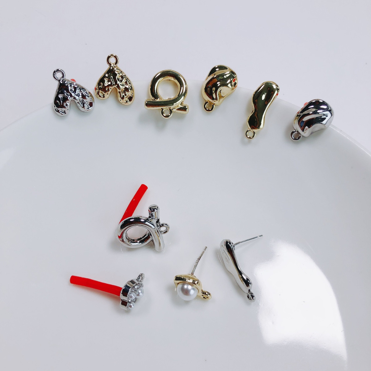 ピアスパーツ ハンドメイドパーツ アクセサリーパーツ 変形 ゴールド シルバー 不規則 チャーム パール