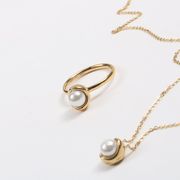 サージカルステンレス淡水パール指輪　ネックレス　アクセサリー　金属アレルギー対応　18kコーティング