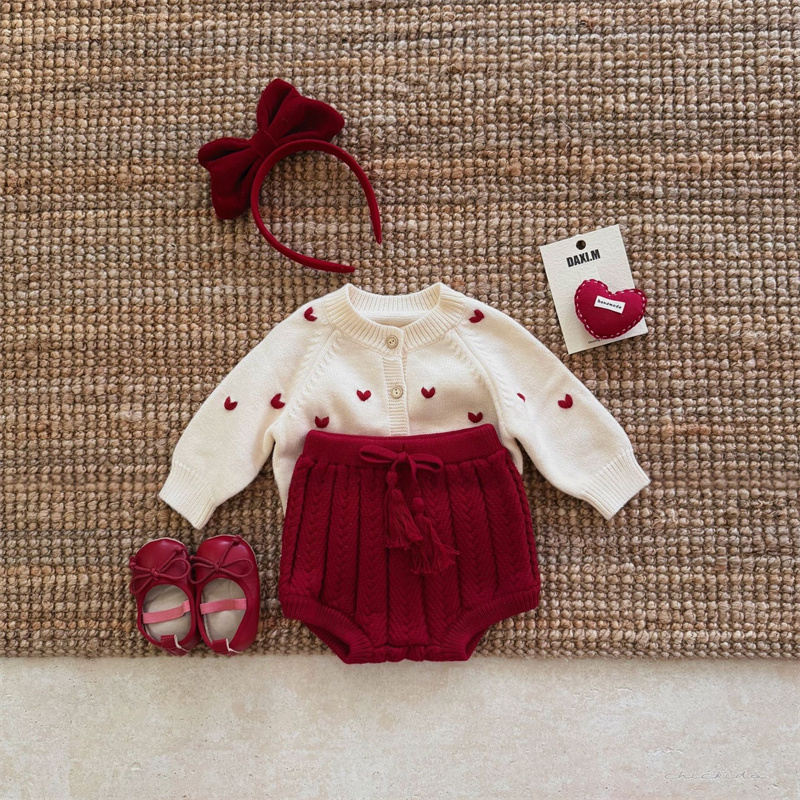 ins 秋冬新作　ベビー服　ニット　セットアップ　カーディガン　ブルマー　可愛い　おしゃれ　刺繍　子供服
