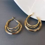 メタルピアス　ピアス　アクセサリー　韓国ファッション