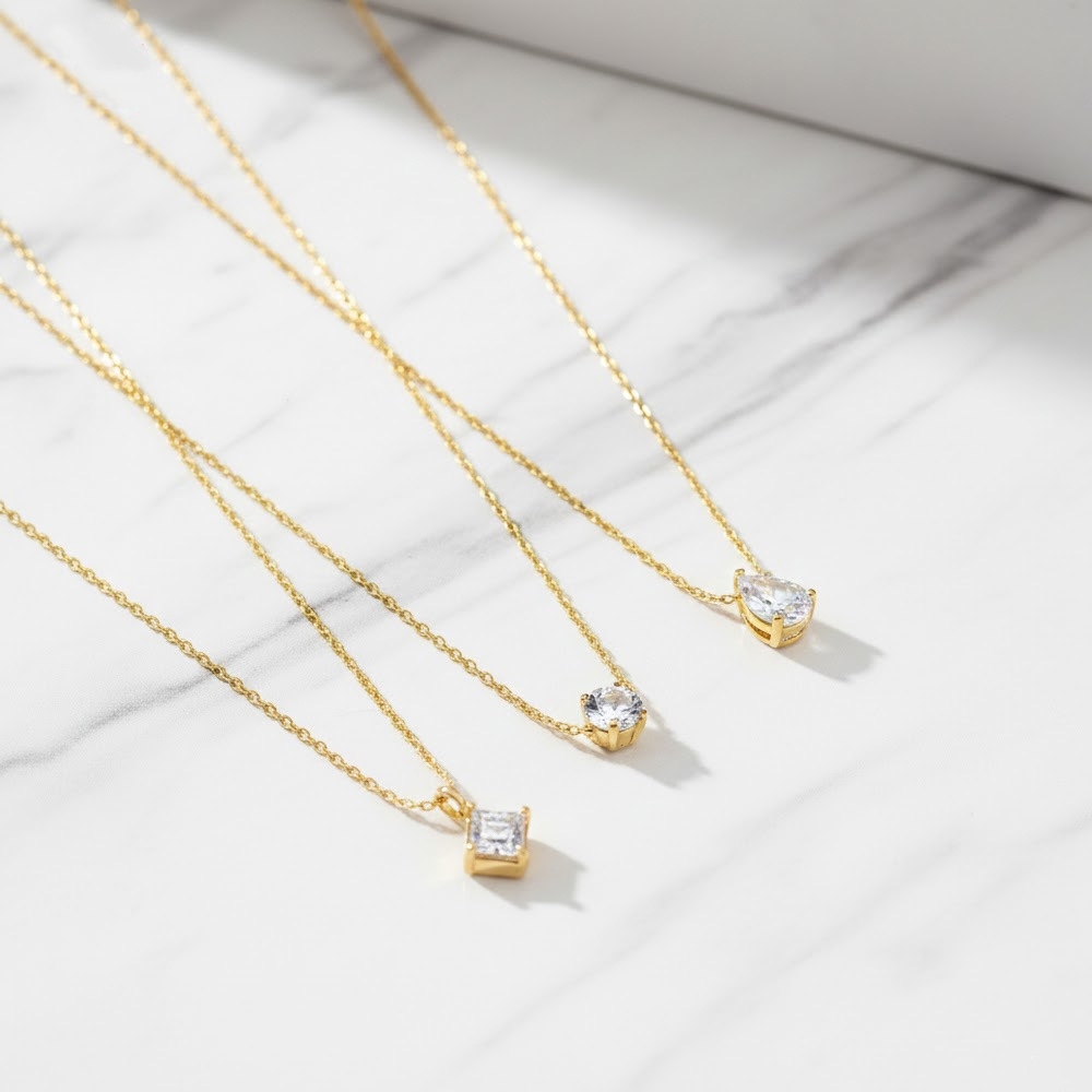 サージカルステンレスネックレス　アクセサリー　18kコーティング　INS　金属アレルギー対応