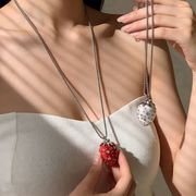 イチゴ　ネックレスE00184