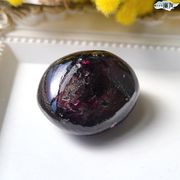 原石一点物 握り石 ガーネット 天然石 (ロードライトガーネット握り石Uタイプ白色巾着付現物販売)