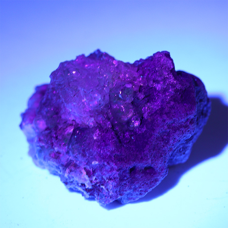 希少 メキシコ産 蛍光 ハイアライトオパール 玉滴石 Hyalite Opal 結晶