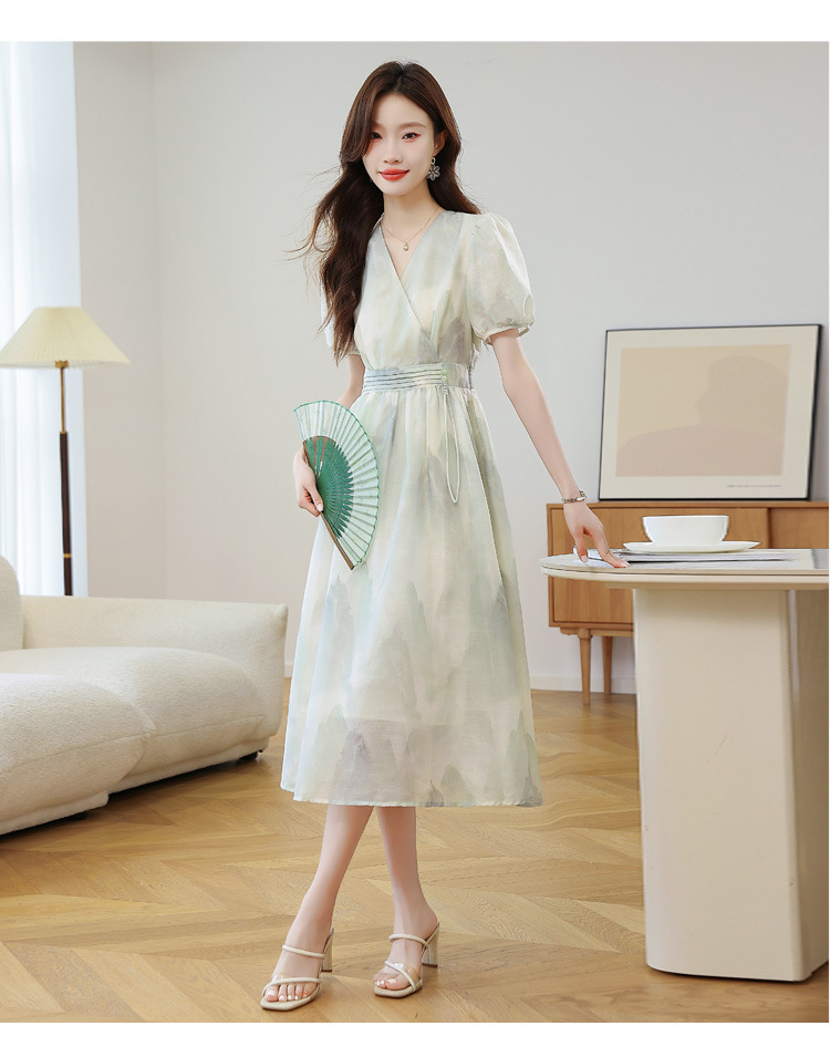 S～3L★夏爽やか ワンランク上上質立体感花柄模様　 Vネック　パフスリーブワンピース